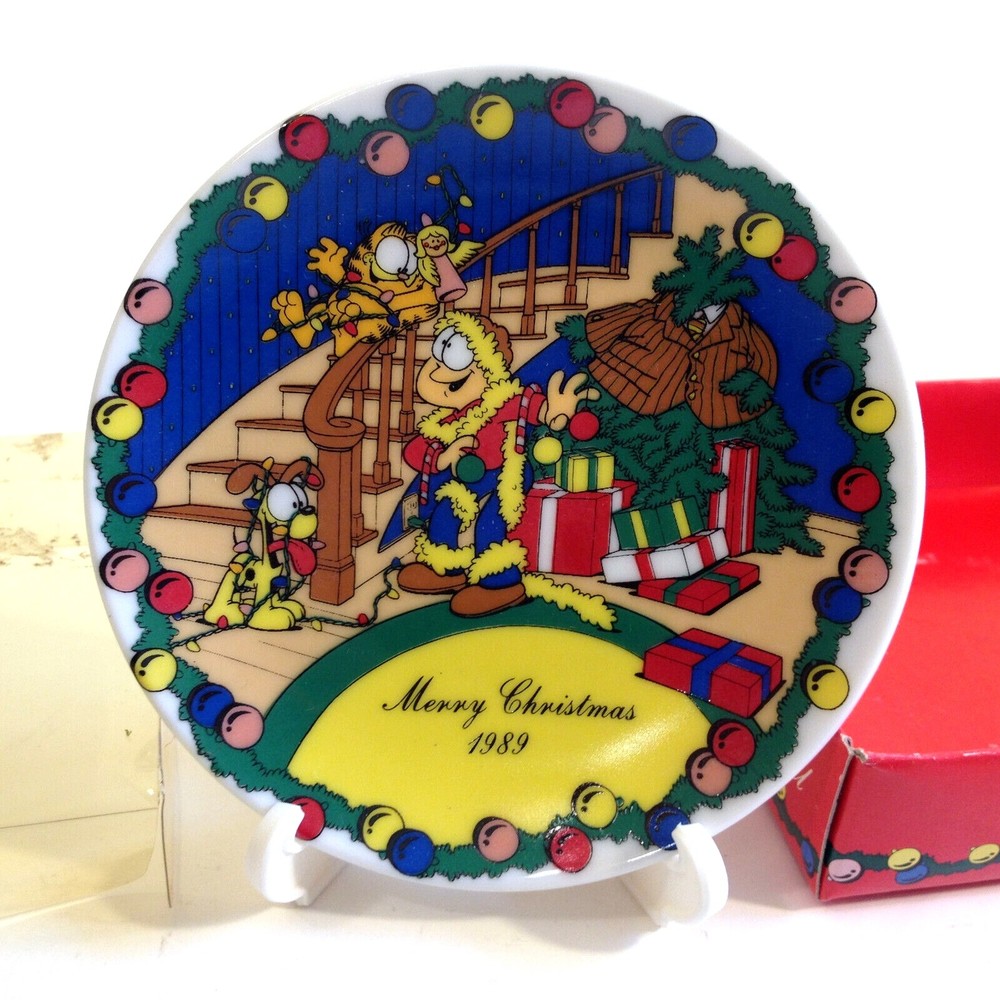 Vintage Garfield Christmas Plate w/ Display Easel 1989 Collectable